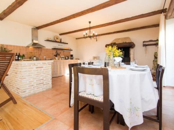 Wunderschoene Steinvilla Mit Privatem Garten Ferienhaus *