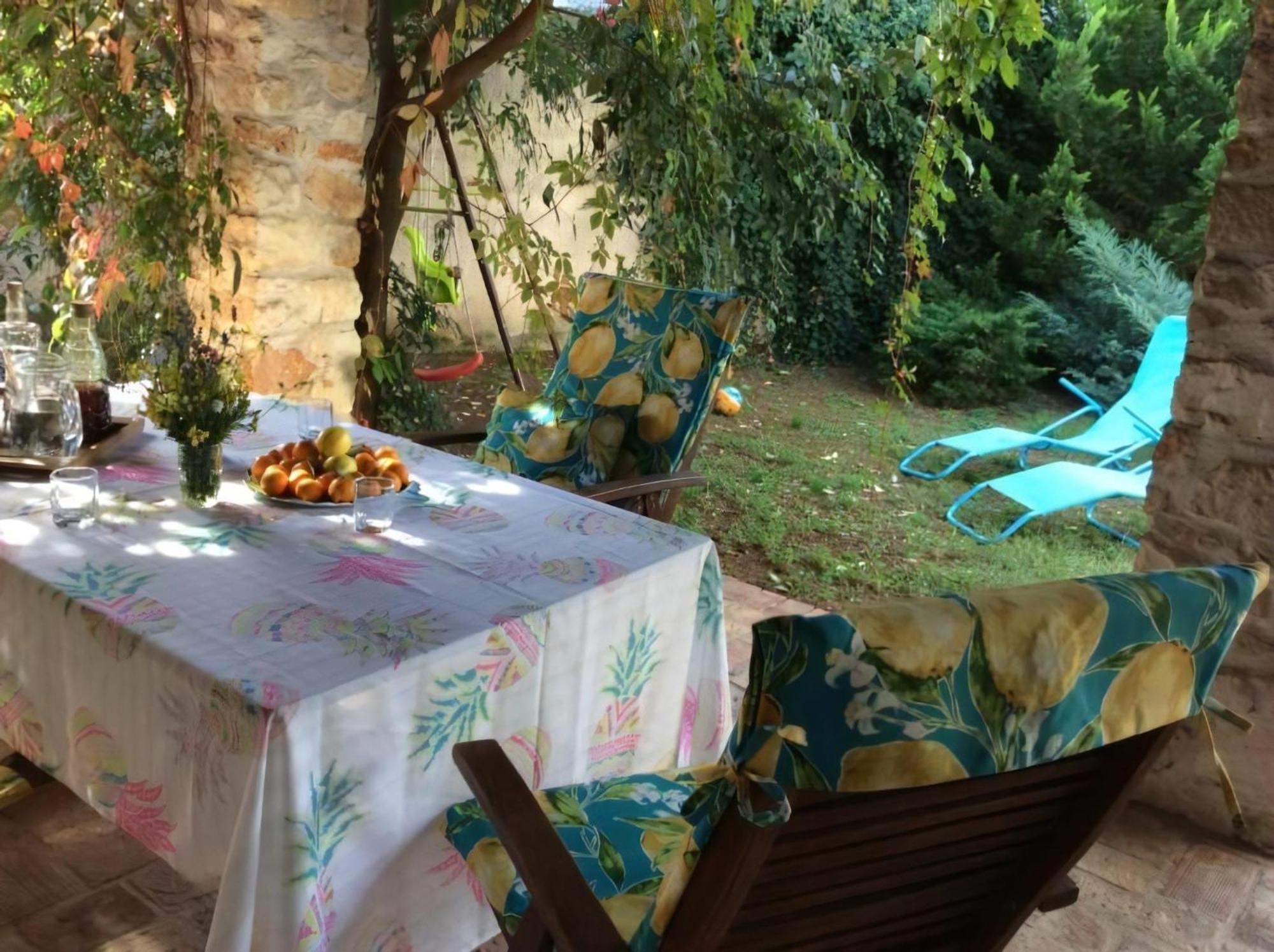 Wunderschoene Steinvilla Mit Privatem Garten Ferienhaus *