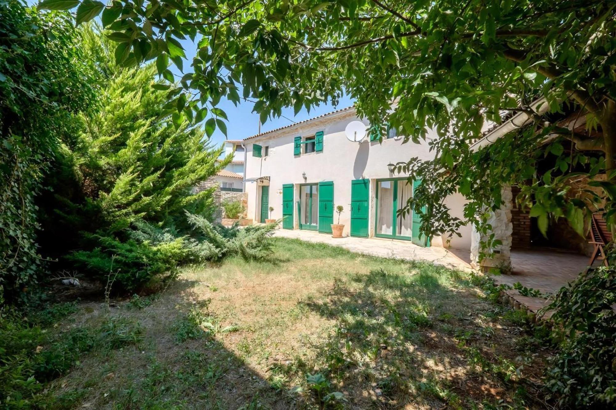 Ferienhaus Wunderschoene Steinvilla Mit Privatem Garten *